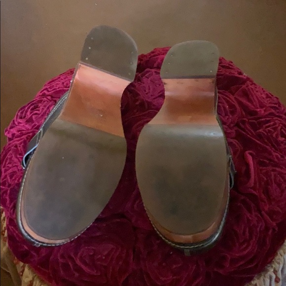 Couch platform clog - Picture 3 of 4